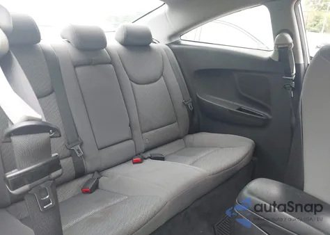 2013 Hyundai Elantra Gs z USA, uszkodzony, nr VIN KMHDH6AE5DU004496